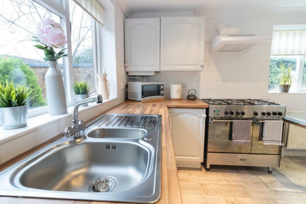 St Anne'S Serviced Accommodation - Bicester Oxfordshire 外观 照片